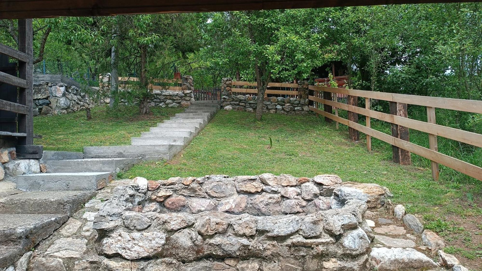 Vikendica Ovcar Banja Vila Čačak Exterior foto